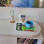 Relax Cozy Wellbeing Near Train Station בית אירוח