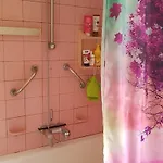 בית אירוח Relax Cozy Wellbeing Near Train Station *