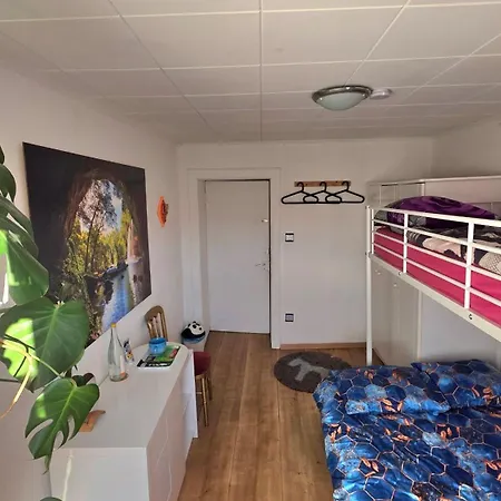 Relax Cozy Wellbeing Near Train Station בית אירוח *